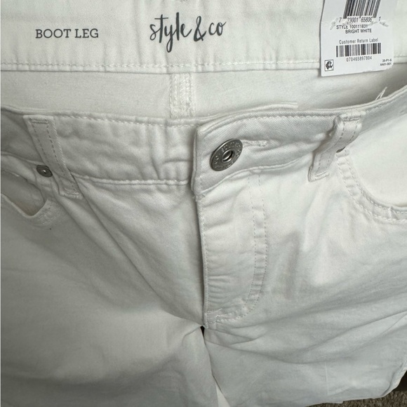Style & Co Women’s White Curvy Boot Cut Jeans Plus Size 14 NWT - Picture 4 of 4